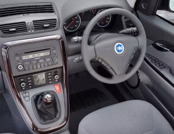 Panel frontal Fiat Croma [UK-spec] (194) '08.2005–02.2007