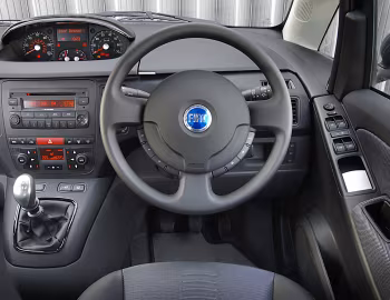 Panel frontal Fiat Idea [UK-spec] (350) '2006–07