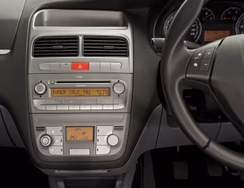 Panel frontal Fiat Punto Emotion [South Africa] (310) '2009–12