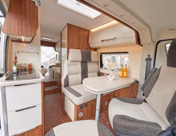 Intérieur 2015–21 Karmann Mobil Davis 620 '2014–21