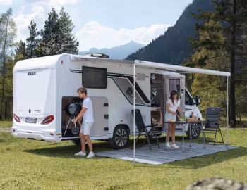 2022–24 Knaus Sky TI 650 MEG "Platinum Selection" '2021–24