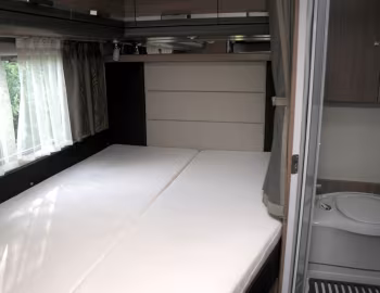 Интерьер 2011–14 Knaus Sky Wave 650 MF '2010–14