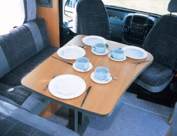 Интерьер Knaus Sport Traveller 501L [UK-spec] (244) '2004