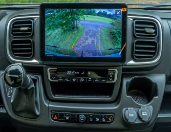Interior 2022–24 la strada Avanti C '2021–24