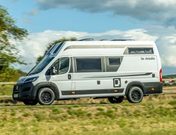 2023–24 la strada Avanti EB '2022–24