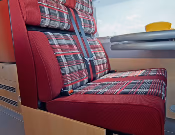 Interior 2018–21 la strada Avanti H '2017–21
