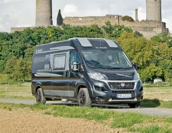 2015–21 la strada Avanti L '2014–21