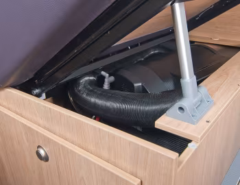 Interior 2015–21 la strada Avanti L '2014–21