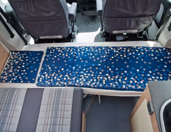 Interior 2015–21 la strada Avanti L '2014–21