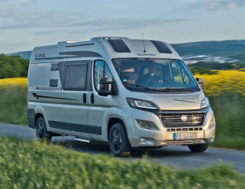 2015–21 la strada Avanti L '2014–21