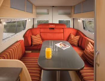Interior 2010–14 la strada Avanti H '2009–14