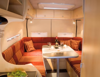 Interior 2010–14 la strada Avanti H '2009–14