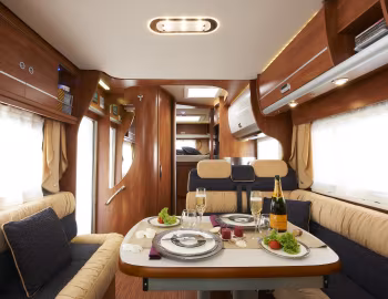 Interior 2013–14 Laika Kreos 4010 '2012–14