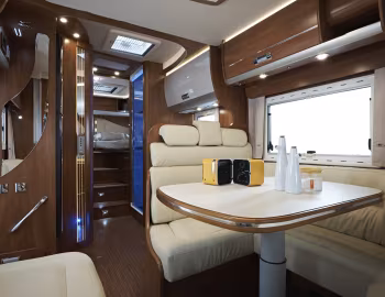Interior 2015–21 Laika Kreos 5009 '2014–21