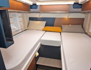 Interior 2022 Laika Kreos L 5009 '2021–22