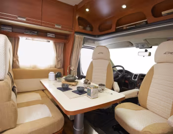 Interior 2010–13 Laika X595R '2009–13