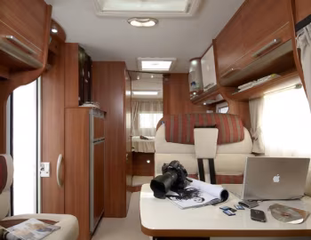 Interior 2010–12 Laika X713R '2009–12