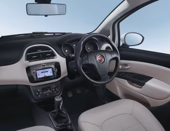 Interior Fiat Linea 125S (323) '2016–18