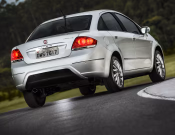 2015–16 Fiat Linea Absolute [Latam] (323) '2014–16