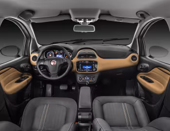 内饰 2015–16 Fiat Linea Absolute [Latam] (323) '2014–16