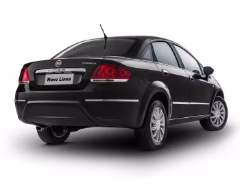 2015–16 Fiat Linea Essence [Latam] (323) '2014–16