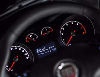 仪表台 2015–16 Fiat Linea Absolute [Latam] (323) '2014–16