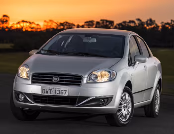 2015–16 Fiat Linea Essence [Latam] (323) '2014–16