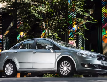 2015–16 Fiat Linea Essence [Latam] (323) '2014–16