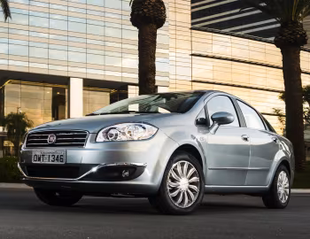 2015–16 Fiat Linea Essence [Latam] (323) '2014–16
