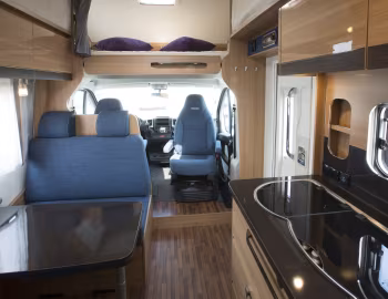 Interior 2015–19 LMC Breezer A '2014–19