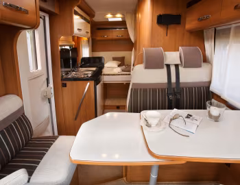 Interior 2014 LMC Breezer V 583 G '2013–14