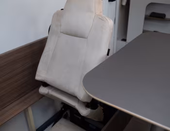 Interior 2026 LMC Cruiser 750 EF '2025–pr.