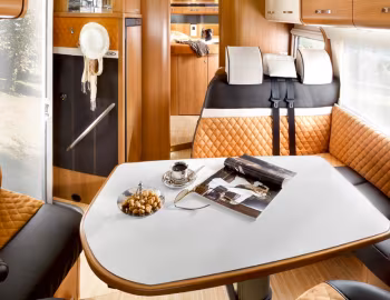 Interior 2011–14 LMC Liberty Cruiser T 721 G '2010–14