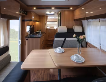 Interior 2015–19 LMC Grand Breezer A '2014–19