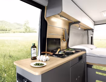 Intérieur 2022 LMC Innovan 600 '2021–22