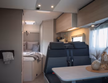 Interior 2026 LMC Tracer 680 DL '2025–pr.