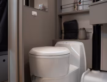Interior 2026 LMC Tracer 690 EL '2025–pr.