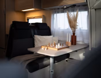 Interior 2026 LMC Tracer 690 EL '2025–pr.