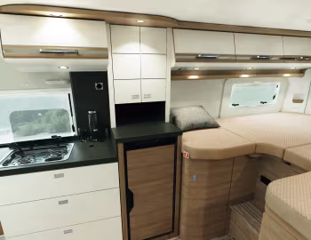 Interior 2022–pr. Malibu Van Charming '2021–pr.