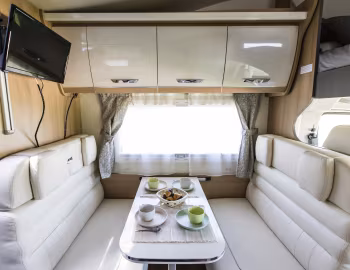 Intérieur 2019–20 McLouis Glamys 326G '2018–20