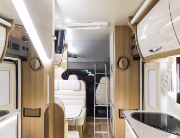 Intérieur 2019–20 McLouis Glamys 326G '2018–20