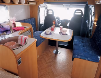 Interior 2004–06 McLouis Glen 264 '2003–06