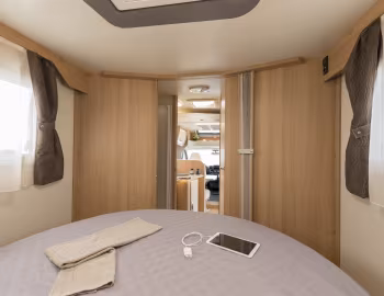 Interior 2019–21 McLouis Mc4 379G '2018–21