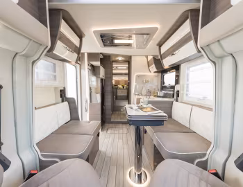Interior 2020–pr. McLouis Mc4 870G '2019–pr.