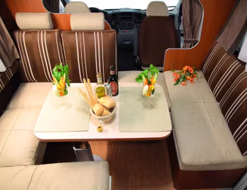 Interior 2011–12 McLouis Steel 540 '2010–12