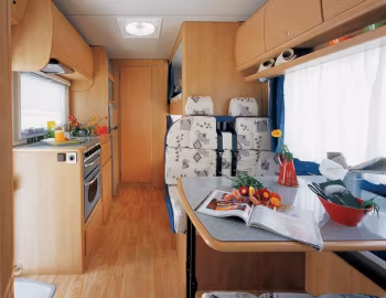 Interior 2004–06 McLouis Tandy 610 '2003–06
