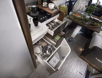 Interior 2022–pr. Mobilvetta K-Yacht Tekno Line 90 '2021–pr.