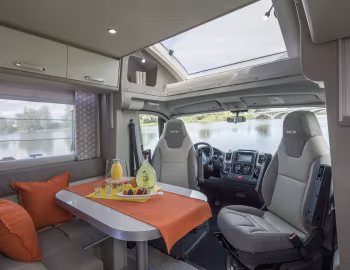 Interior 2019 Notin Alméria '2018–19