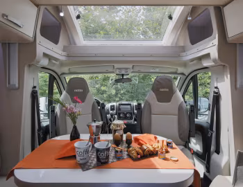Interior 2018 Notin Sévilla '2017–18