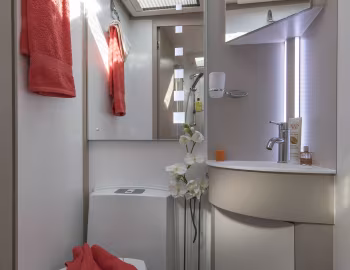 Intérieur 2019 Notin Sévilla '2018–19